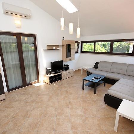 Apartament Vv プーラ 部屋 写真