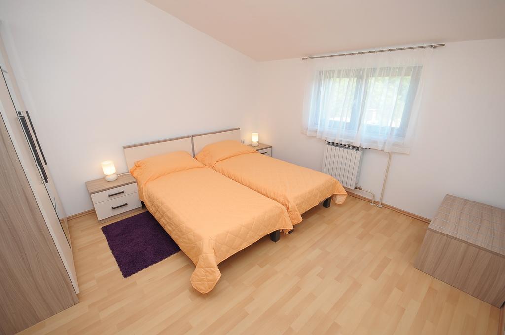Apartament Vv プーラ 部屋 写真