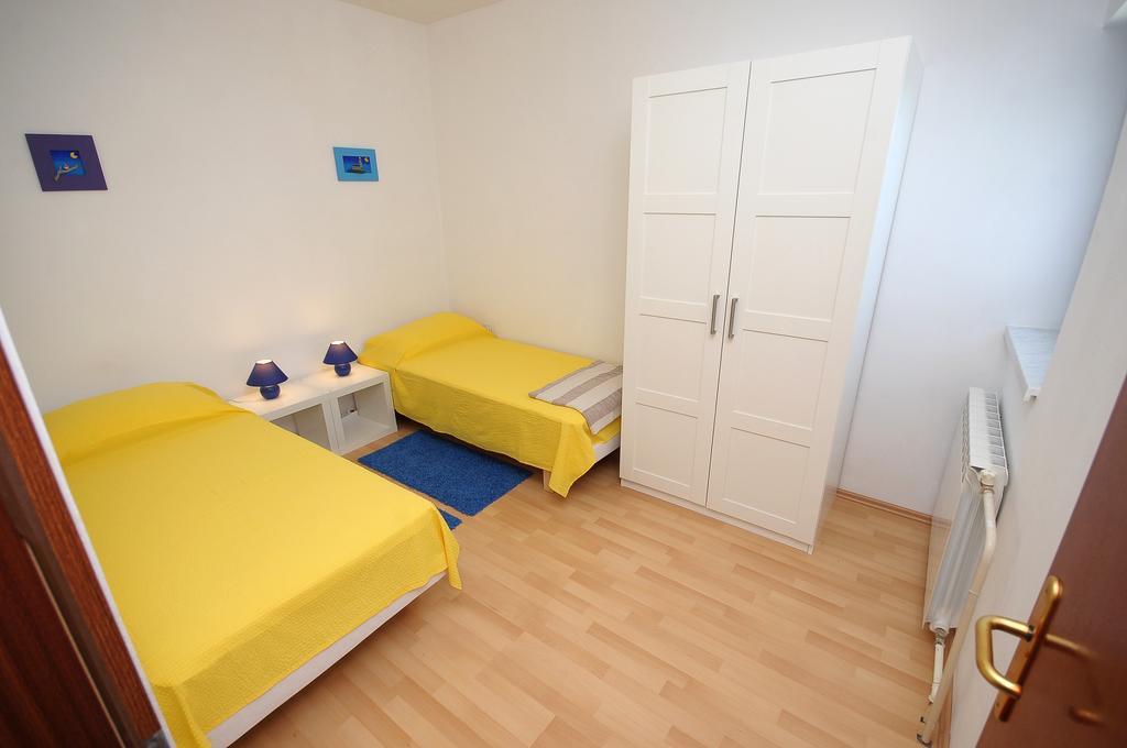 Apartament Vv プーラ 部屋 写真