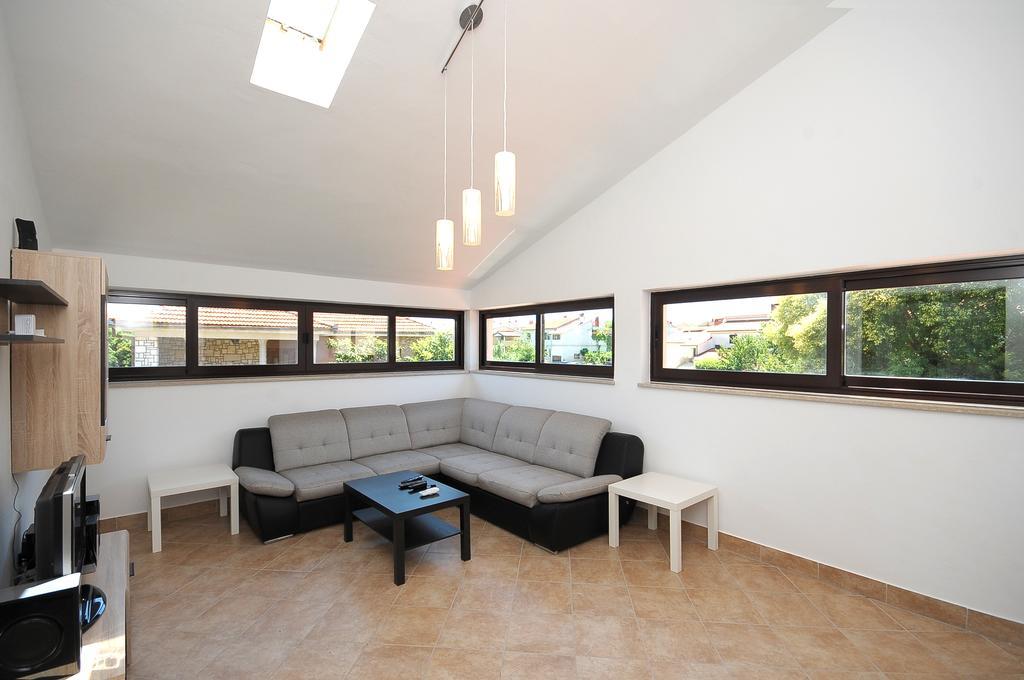 Apartament Vv プーラ 部屋 写真